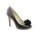 Nine West Women's Excavate Peep-Toe Pumps in Black Size 10.5